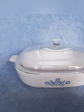 Vintage Corning Ware Blue Cornflower 10" Casserole Dish W/ Chipped Lid P-10-B